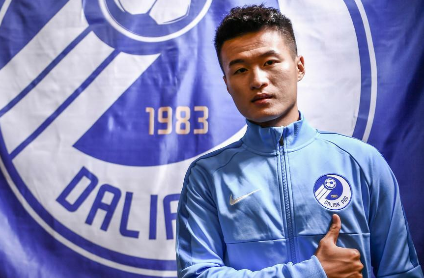 开云体育官网-今晨洛杉矶湖人单刀错失——中超节点到来，更衣室稳定，年轻球员得到机会(湖人四换二交易成功)